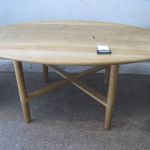 589 7761 COFFEE TABLE